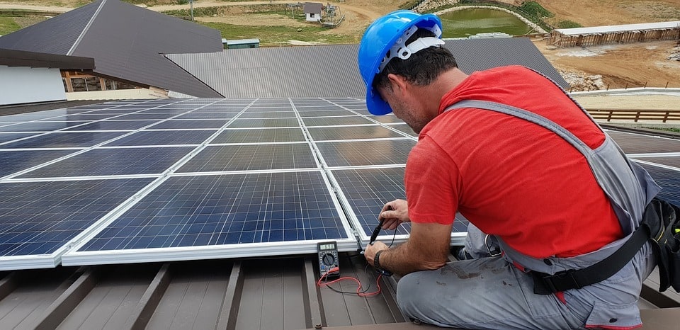 Les avantages des panneaux solaires pour votre maison